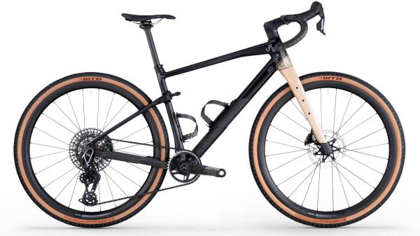 BMC URS 01 ONE Carbon Black / Marrone XL