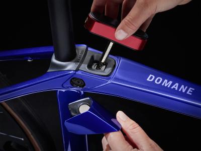 Trek Domane SL 6 52 Hex Blue Produktbild 8