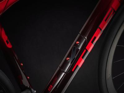 Trek Domane SLR 7 58 Metallic Red Smoke to Red Carbon S Produktbild 3