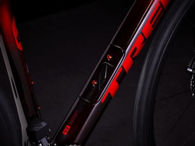 Trek Domane SLR 6 50 Metallic Red Smoke to Red Carbon S Produktbild 3