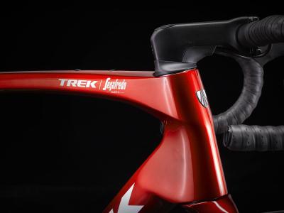 Trek Domane SLR 9 60 Metallic Red Smoke to Blue Smoke F Produktbild 5
