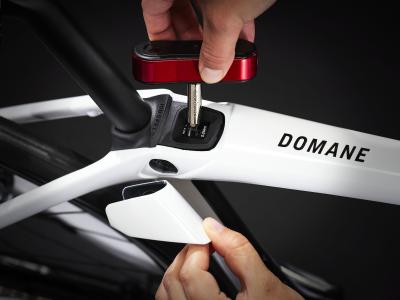 Trek Domane SLR 9 50 Crystal White Produktbild 8