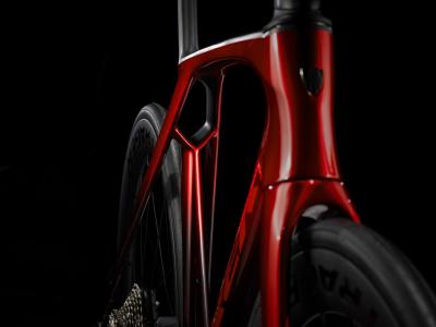 Trek Madone SLR 6 50 Metallic Red Smoke to Red Carbon S Produktbild 4