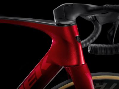 Trek Madone SLR 9 60 Metallic Red Smoke to Red Carbon S Produktbild 3