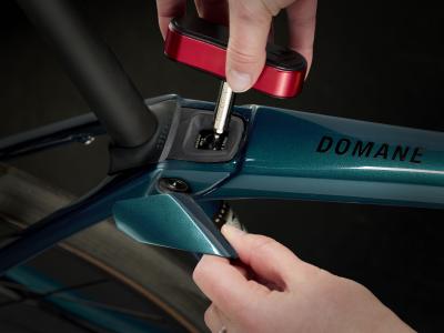 Trek Domane SL 5 44 Dark Aquatic Produktbild 8
