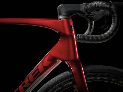 Trek Domane SLR 7 AXS 58 Metallic Red Smoke to Red Carb Produktbild 5
