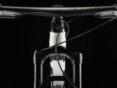 Trek Procaliber 9.7 AXS S 29 White Prismatic Produktbild 9