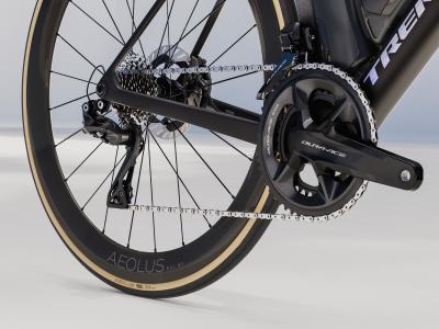 Trek Madone SLR 9 XL Matte Carbon Smoke/Prismatic Pearl Produktbild 5