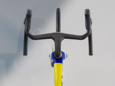 Trek MADONE SLR 8 AXS M Team Replica Produktbild 2