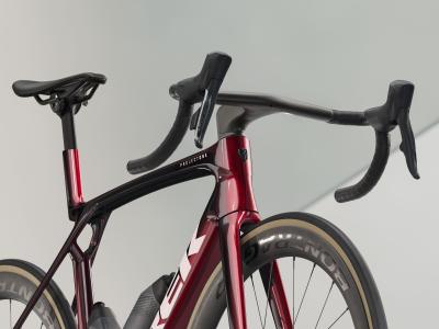 Trek MADONE SLR 8 AXS XL Carbon Red Smoke Produktbild 4