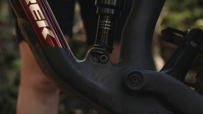 Trek Top Fuel 9.8 S 27.5 Matte Sedona Red/ Pennyflake Produktbild 7
