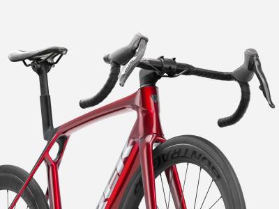 Trek Madone SL 6 AXS L Gloss Fury Red/Matte Deep Smoke Produktbild 4