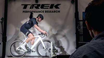 Trek Domane SLR 9 AXS 1x13 ML Navy Smoke/Trek White Produktbild 10