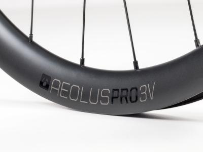 Bontrager Vorderrad Bontrager Aeolus Pro3V 700Disc TLR 12T B Produktbild 3